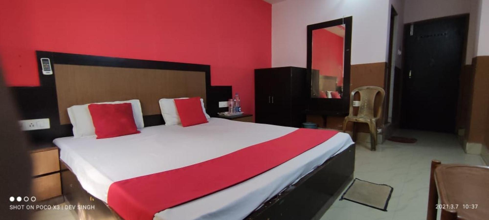 Hotel Samrat Palace Near Puri Sea Beach Best Choice Of Travellers By Morservices Bagian luar foto