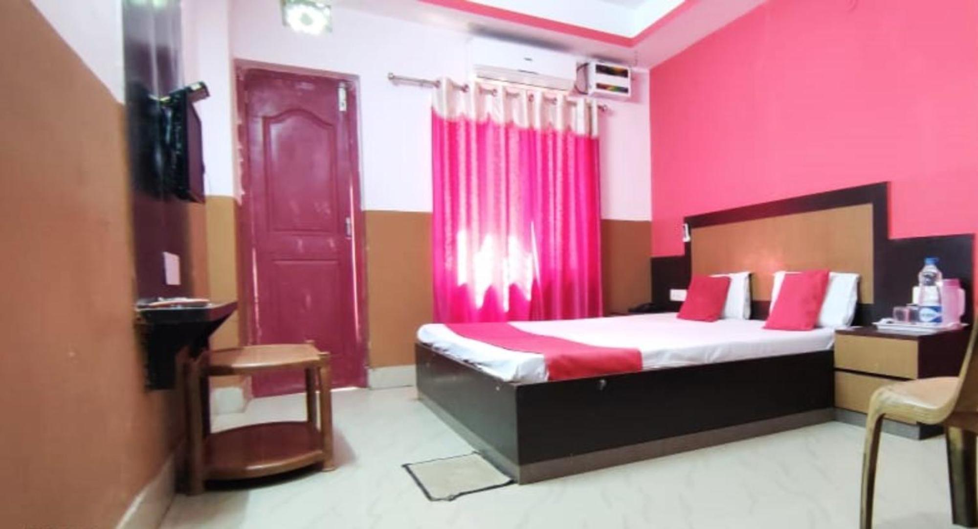 Hotel Samrat Palace Near Puri Sea Beach Best Choice Of Travellers By Morservices Bagian luar foto