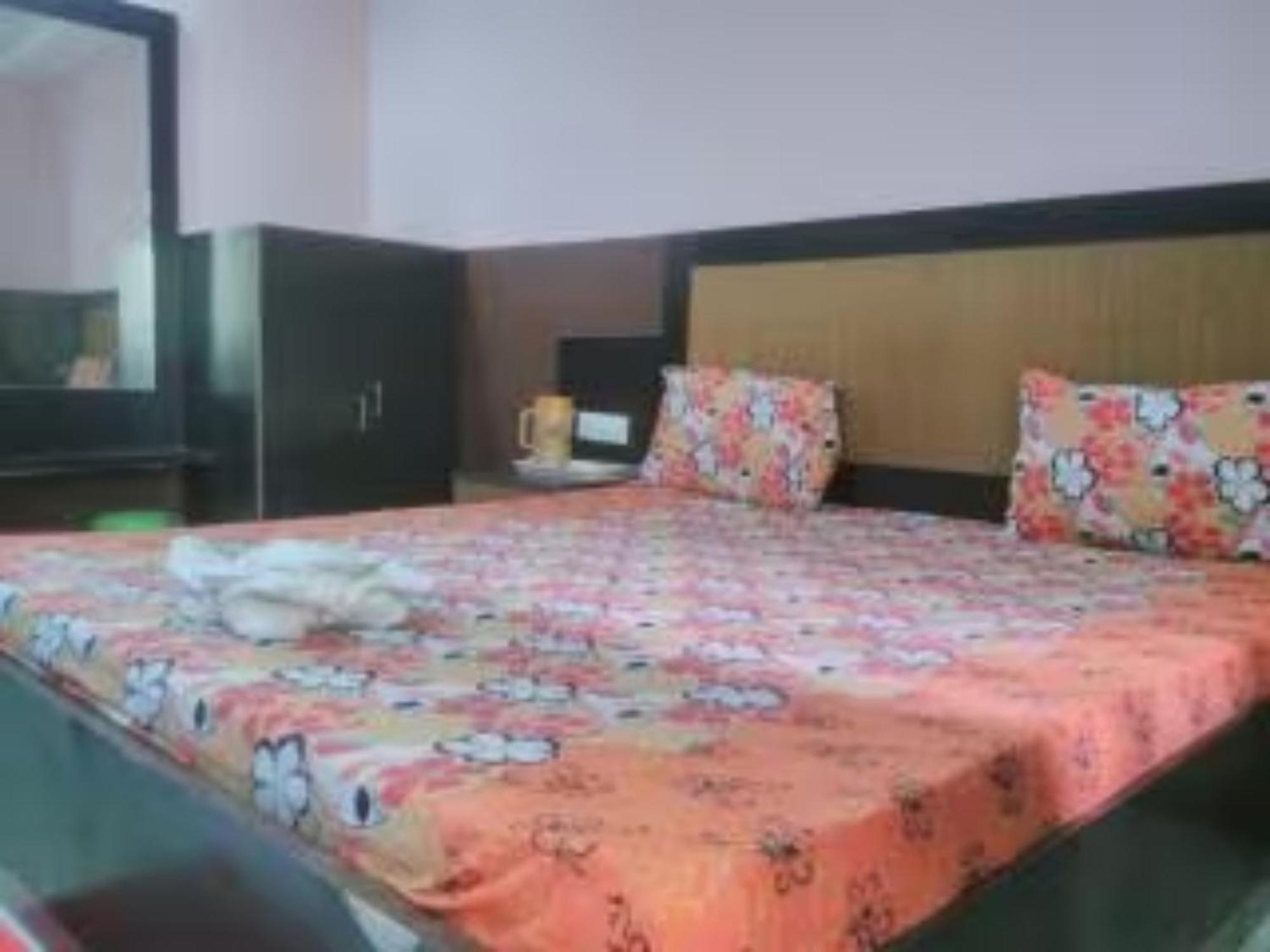 Hotel Samrat Palace Near Puri Sea Beach Best Choice Of Travellers By Morservices Bagian luar foto